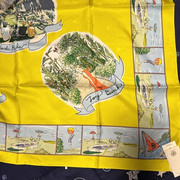 TORY BURCH SCARF 🧣, 91cm x 91cm. - Picture 7 of 12